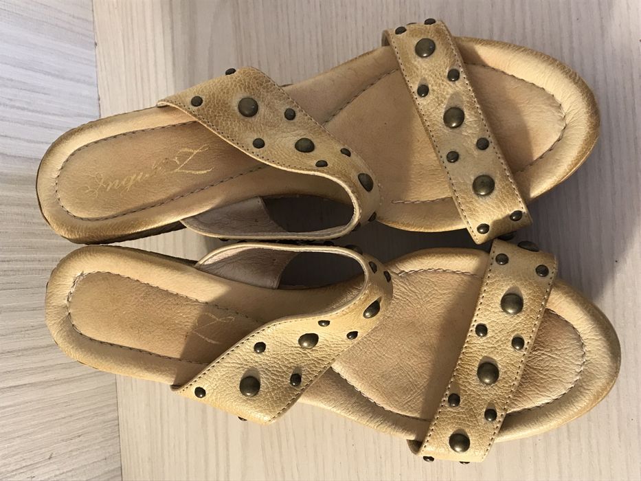 Дамски чехли, номер 37