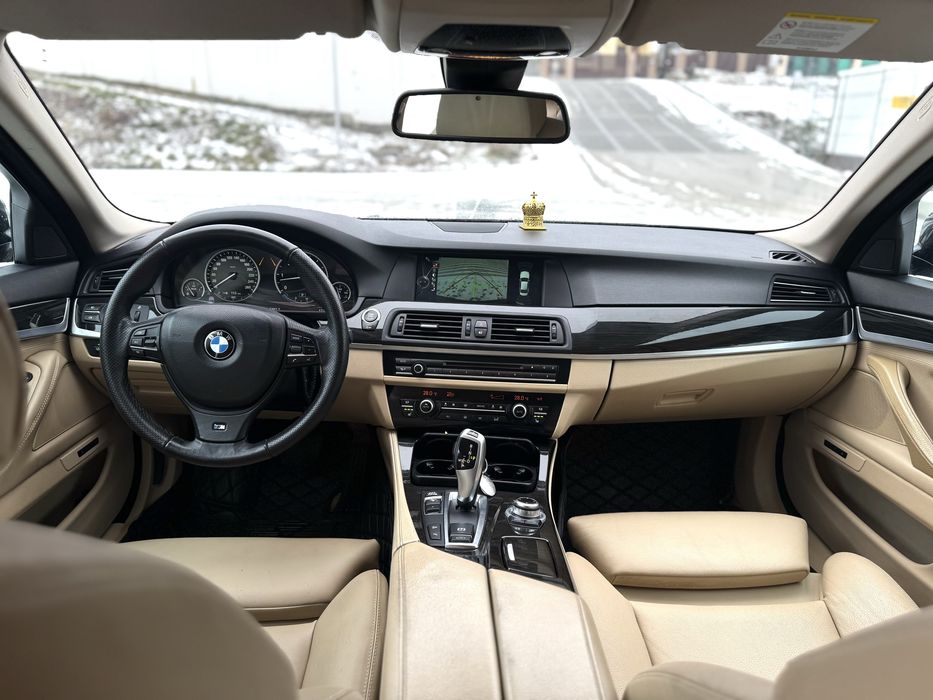 BMW Seria 5 // F10 // X-drive // 3 butoane///Distributie Efectuata