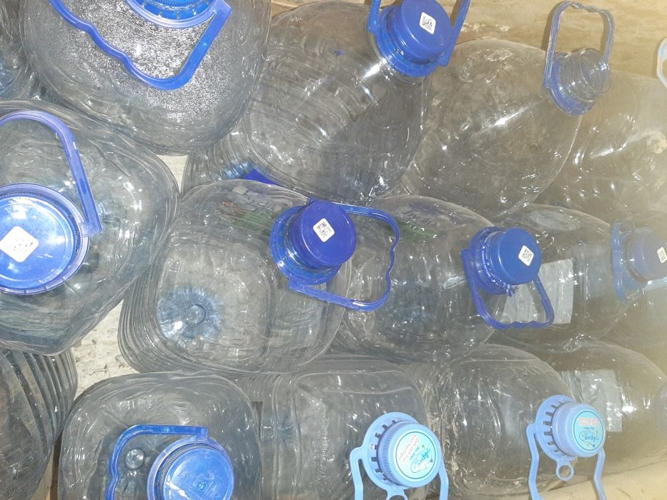 40 та 10 litr  baklashka benzin uchun бор