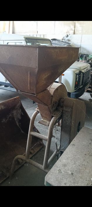 Moara ciocanele acționare la cardan