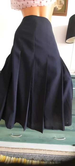 Geaca/jacheta dama, imitatie piele si fusta de culoare bleomaren