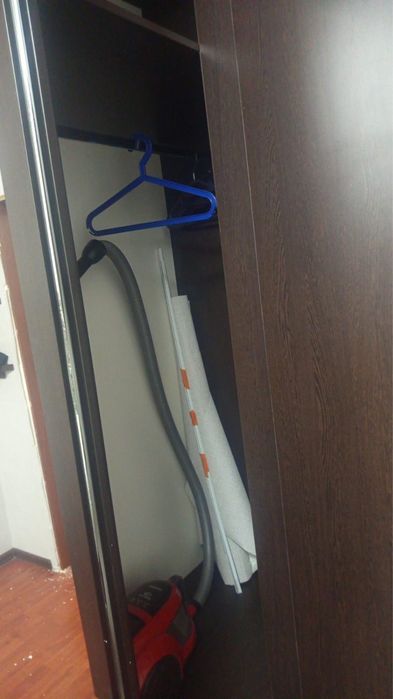 Продается шкаф-купе в спальню*