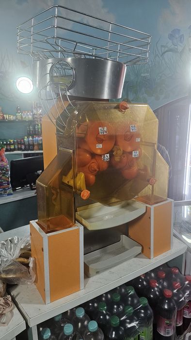 Продается Соковыжималка