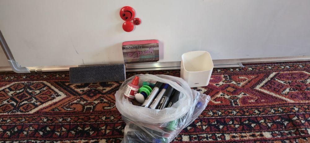 Доски Oq doskalar bonusi bilan sotiladi