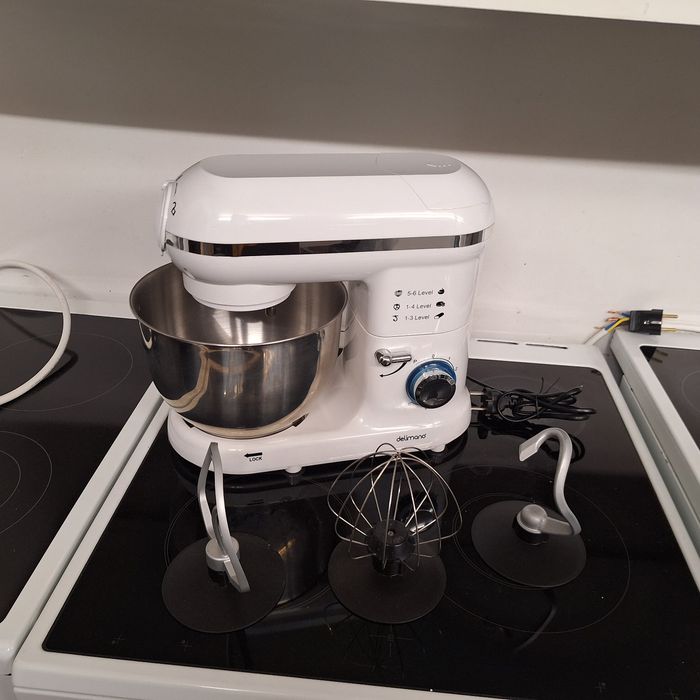 Кухненски робот тестомесачка Делимано 4.5 литра/1400 вата