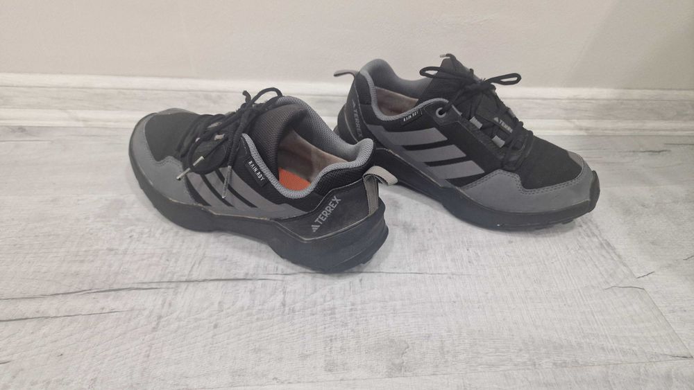 ADIDAS Terrex 36 номер Детски оригинални маратонки