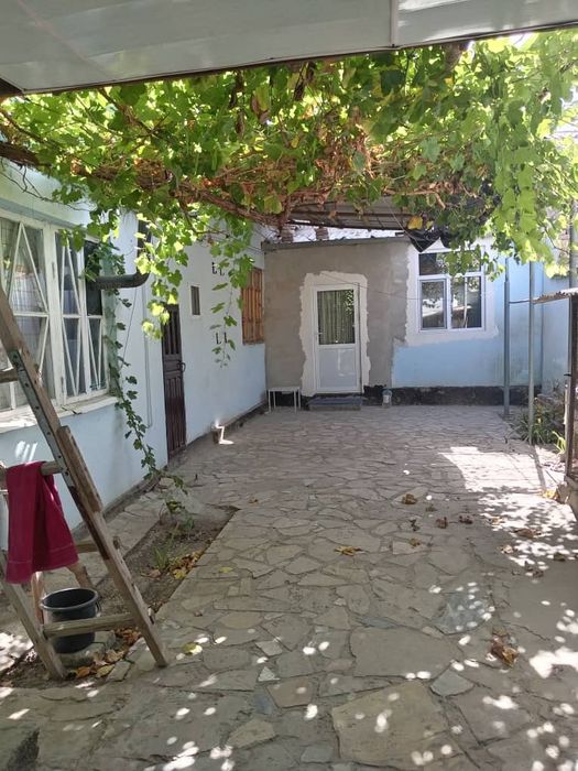 Продается дом (участок)в городе Каган