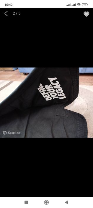 Спортивная костюм