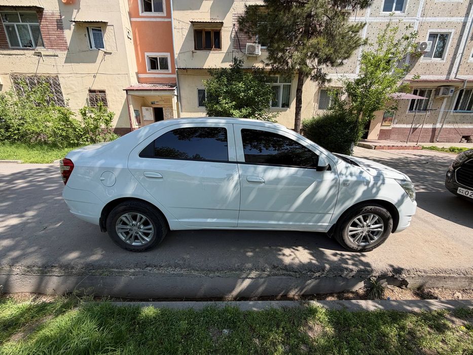 Chevrolet Cobalt, 4 позиция 2014 йил, метан гази бор сотилади