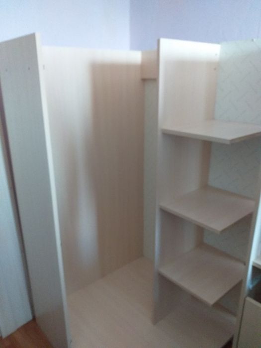 Продам шкафчик от кровати.