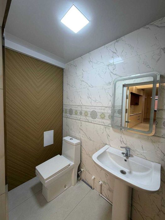 Квартира 2  комнатная на 2 этаже в ЖК Саламатина 65м2