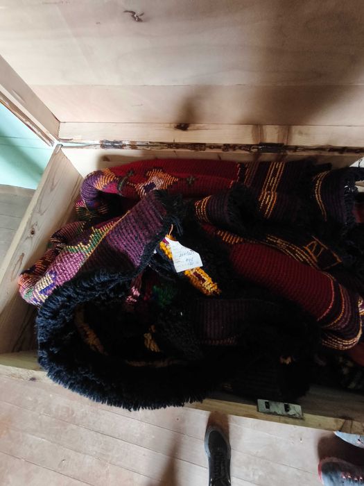 Черги, ръчно тъкани и други НОВИ