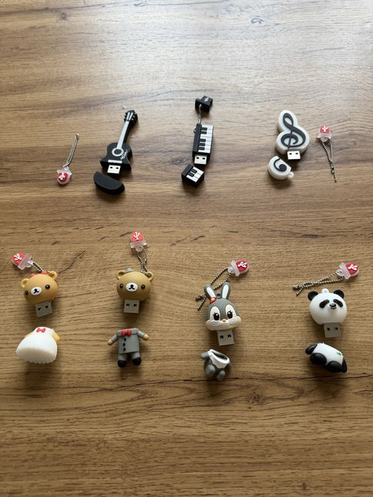 USB Флашки 32GB / 1TB
