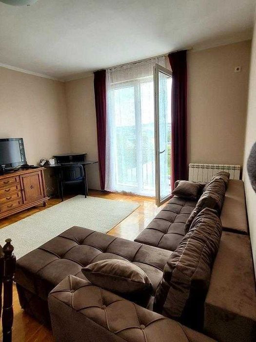 Дава се под наем Двустаен апартамент в Пловдив, Остромила - 55 кв.м за 260.1 € - Снимка #1