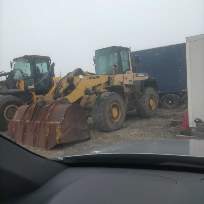 Încărcător frontal