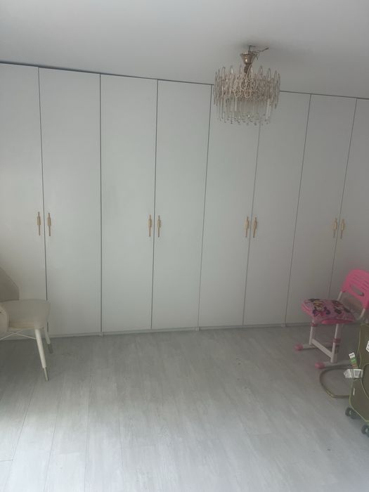 Vind apartament cu 2 camere ,ani constructie2023