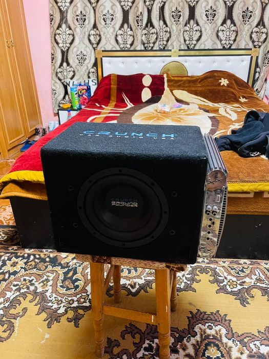 Crunch Amplificator auto