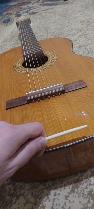 Germaniya davlatda ishlab chiqarilgan professional muzima panatur gita