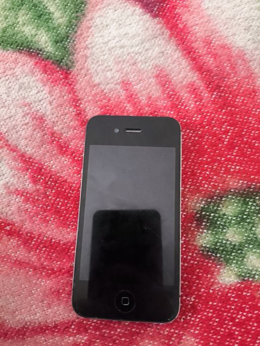 Продам Айфон 4 на запчасти