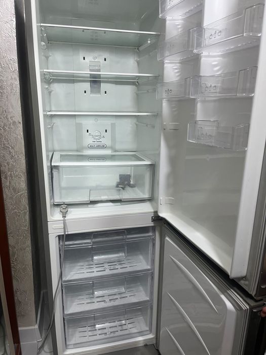 Холодильник рабочий