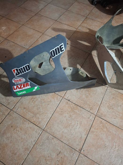 Рейсингови  спойлери за Suzuki gsxr 600-750 К6 К7