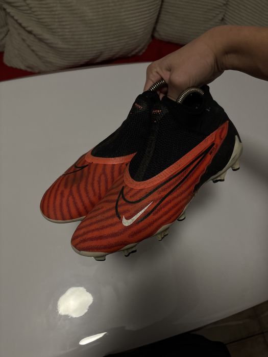 ghete phtanom  nike ,marime 40