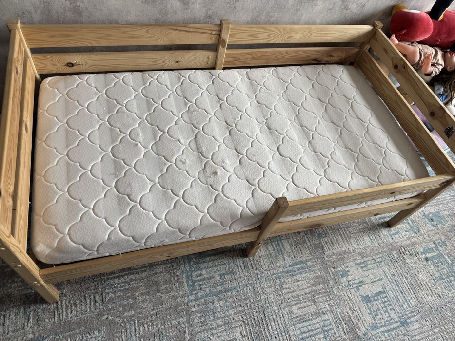 Продам детскую кровать