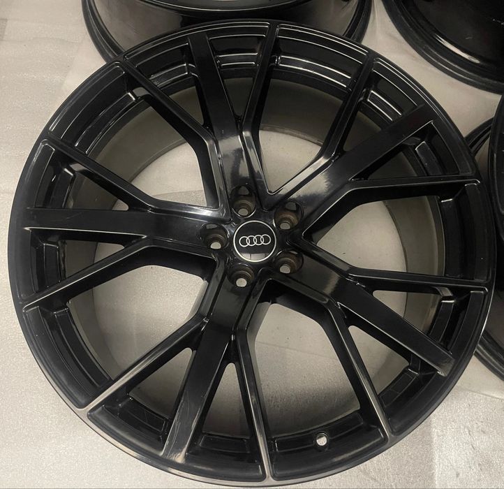Оригинални Audi Q7/SQ7/Q8/SQ8 Джанти 22” Цола