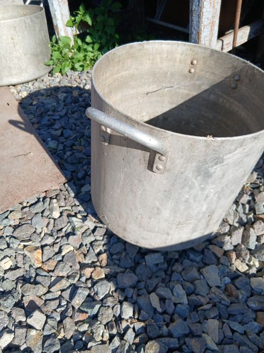 Продам алюминевые кастрюли