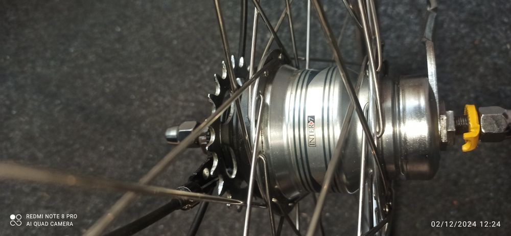 Roata 28 Inox spițe groase cu butuc Nexus 7 gata pentru a fi montata