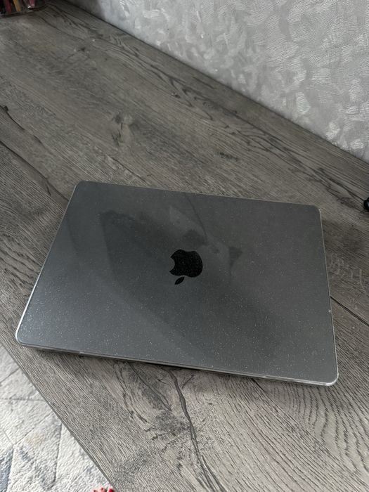Macbook Air M2 2022. 8/256