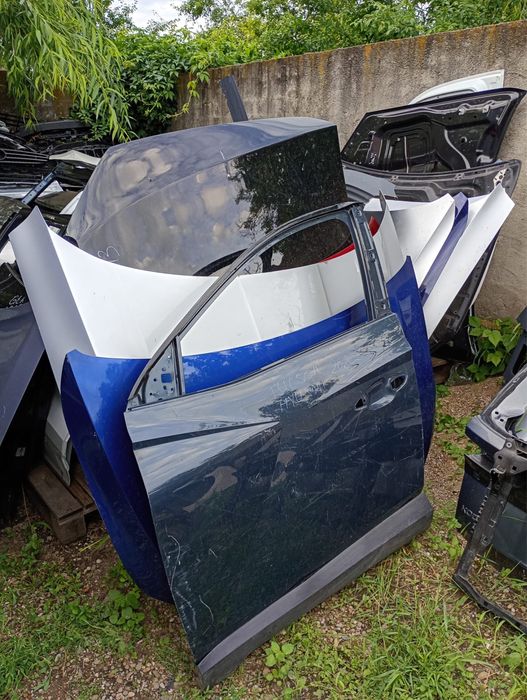 Piese en-gros usi capote haion Audi Bnw Posche Mercedes Volvo VW Dacia