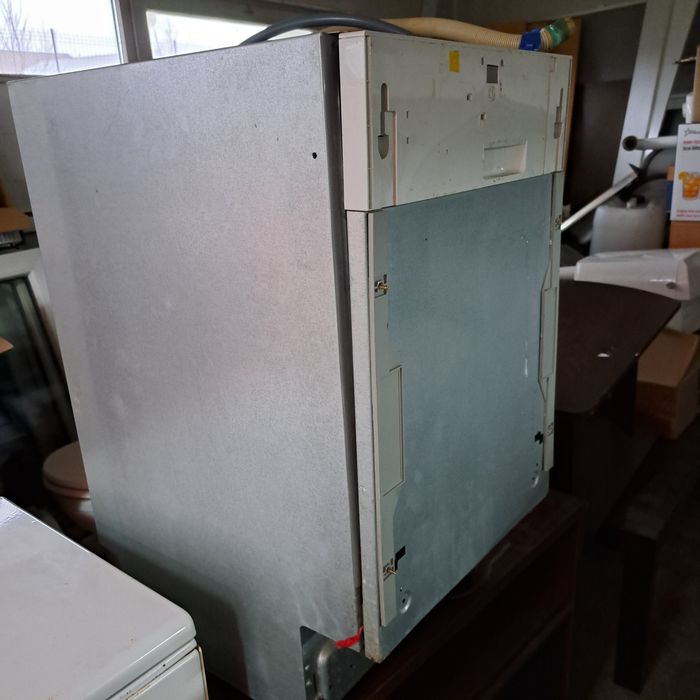 Vand masina de spalat vase Ariston incorporabila