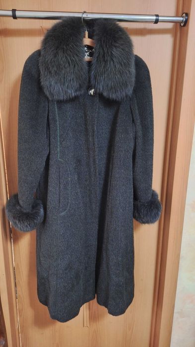 Женское пальто, размер 60