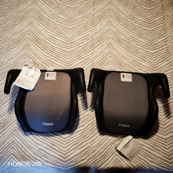 Автокресло-бустер