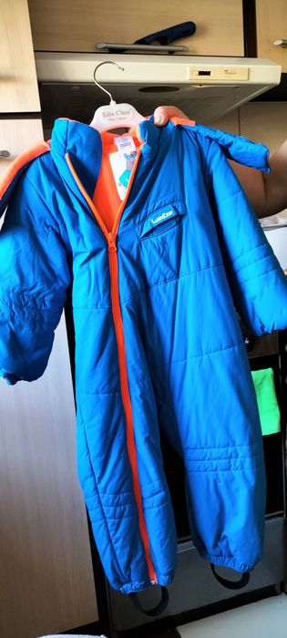 Costum complet stare că nou mărimea 82-88 cm pentru băieți dechatlon