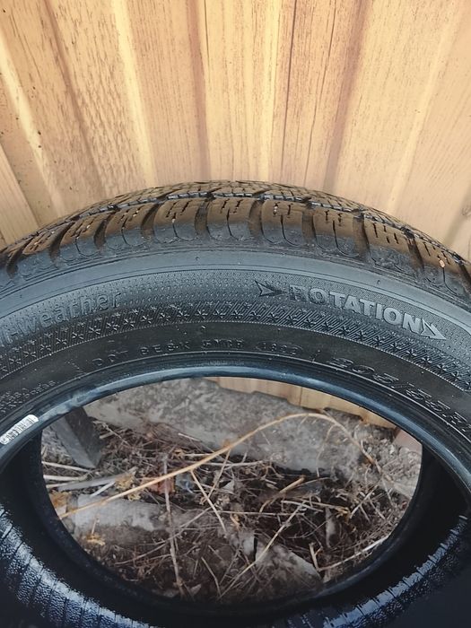 Продам  резину  всесезонную .