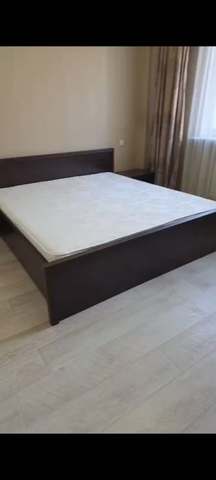 Продам кровать двухспальную