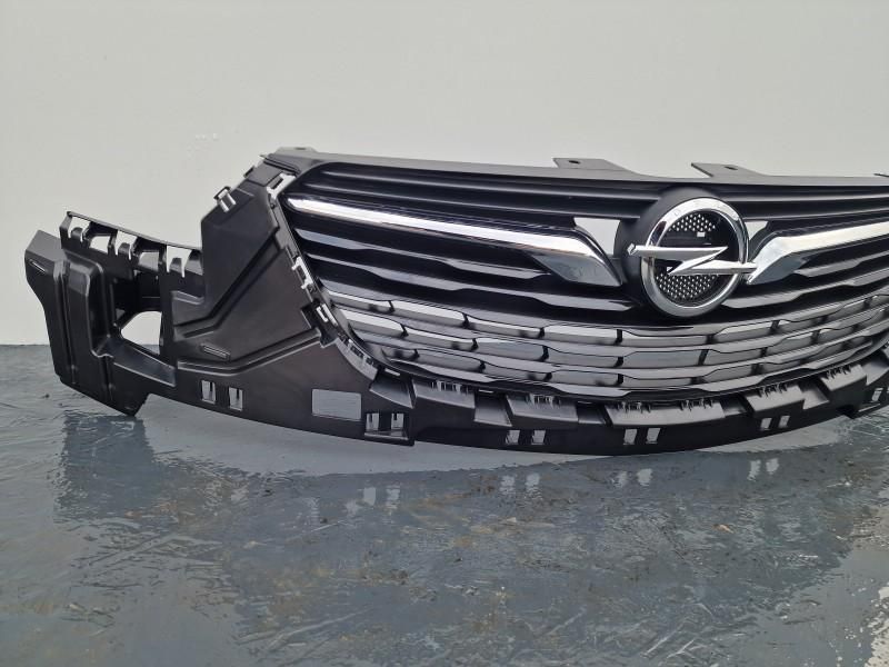 Grila radiator cu crom Opel Crossland X