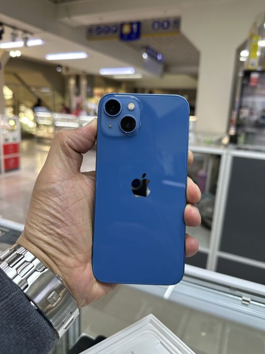 Айфон 13 128 гб.