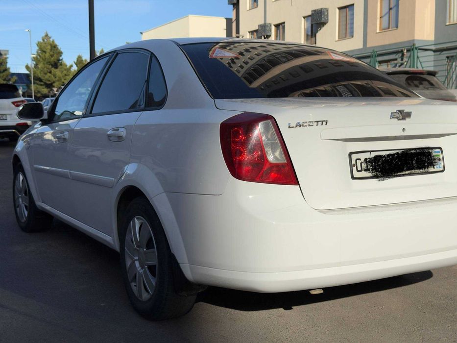 Lacetti 1.8 AT ideal holatda, to'liq servis qilingan, haydashga tayyor