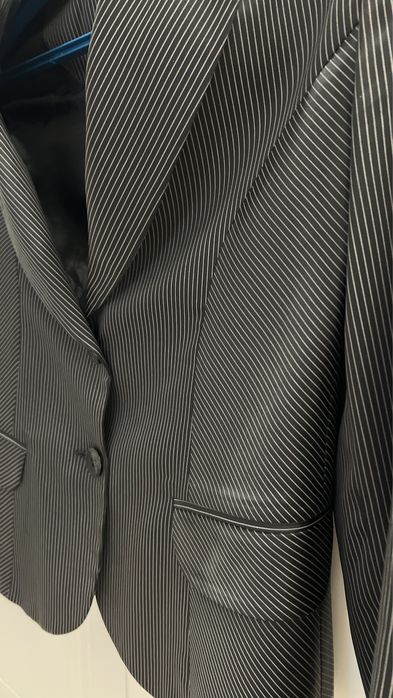 Пиджаки по 6000 тг