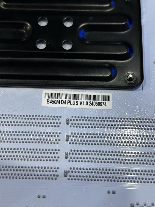 Материнская плата am4 B450m