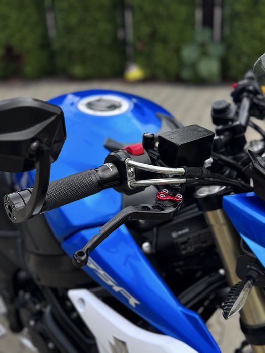 Suzuki GSR 750 ABS