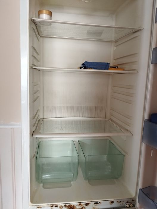 Холодильник бирюса