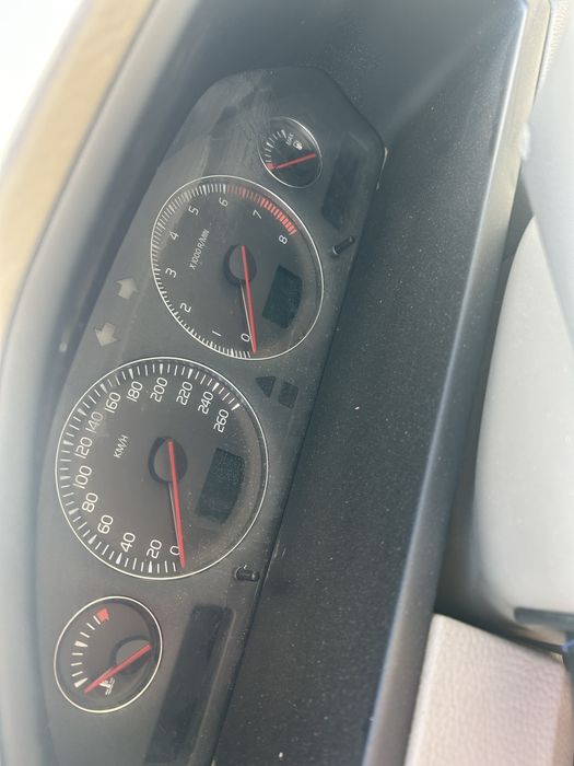 Ceasuri bord volvo xc 90 130.000 km
