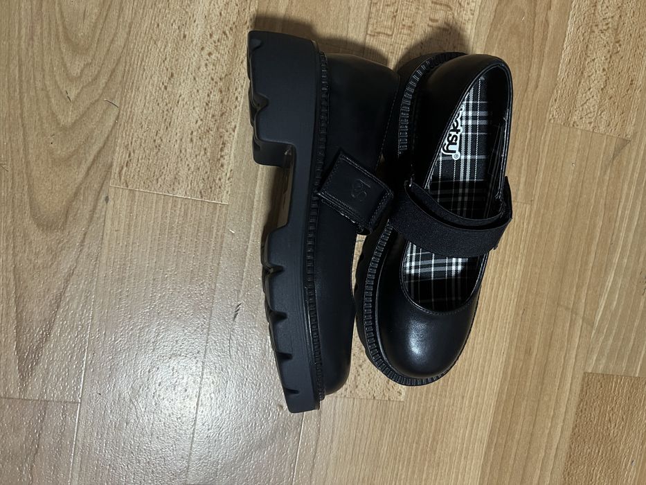 Продам  женские туфли