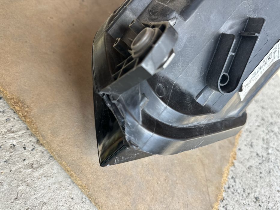 VW Tiguan ляв фар Bi-Xenon Оем