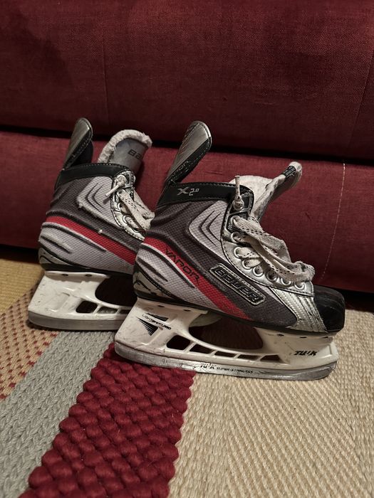Patine hockey Bauer marimea 36