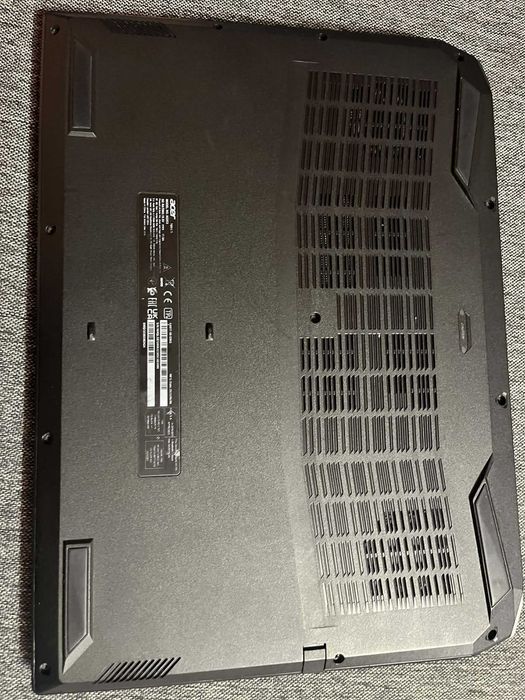 Vand/Schimb cu Macbook Acer Nitro 5 I5 12th, RTX 4050,16 GB Ram